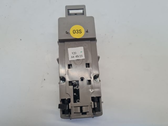 bontott VW GOLF VII Beltér Világítás Hátsó