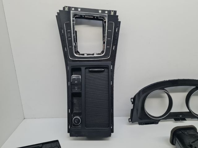 bontott VW GOLF VII Beltéri Dekor Szett