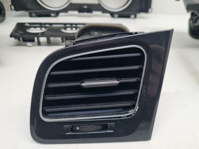 bontott VW GOLF VII Beltéri Dekor Szett