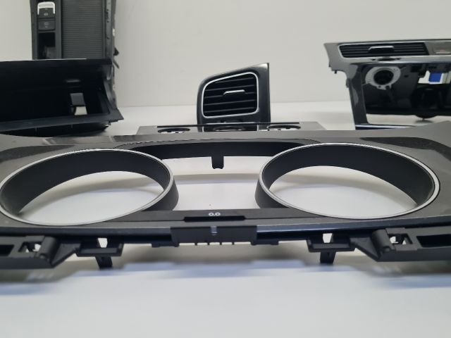 bontott VW GOLF VII Beltéri Dekor Szett