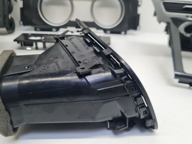 bontott VW GOLF VII Beltéri Dekor Szett