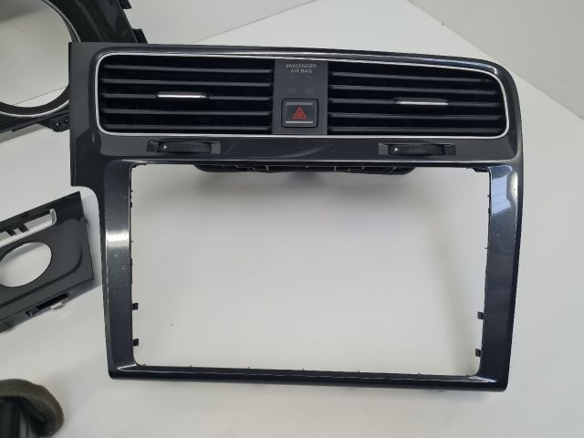 bontott VW GOLF VII Beltéri Dekor Szett