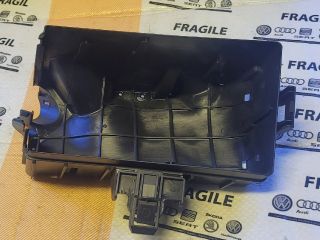 bontott VW GOLF VII Biztosítéktábla Doboz