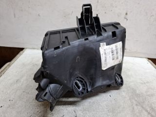 bontott VW GOLF VII Biztosítéktábla Doboz