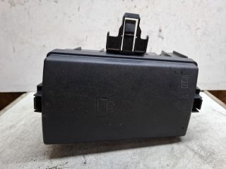 bontott VW GOLF VII Biztosítéktábla Doboz