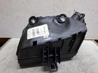 bontott VW GOLF VII Biztosítéktábla Doboz