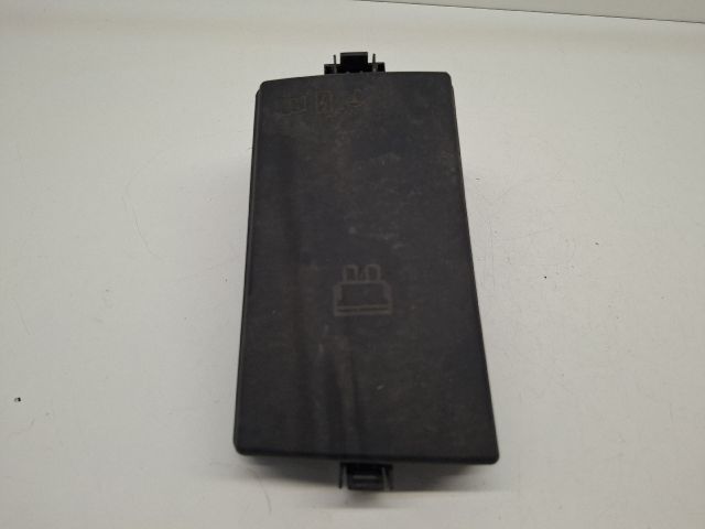 bontott VW GOLF VII Biztosítéktábla Fedél