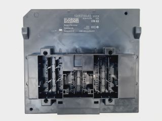 bontott VW GOLF VII Biztosítéktábla Utastér