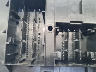 bontott VW GOLF VII Biztosítéktábla Utastér