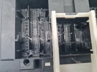 bontott VW GOLF VII Biztosítéktábla Utastér