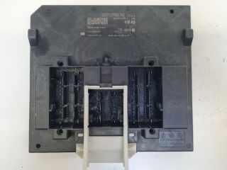 bontott VW GOLF VII Biztosítéktábla Utastér