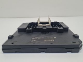 bontott VW GOLF VII Biztosítéktábla Utastér