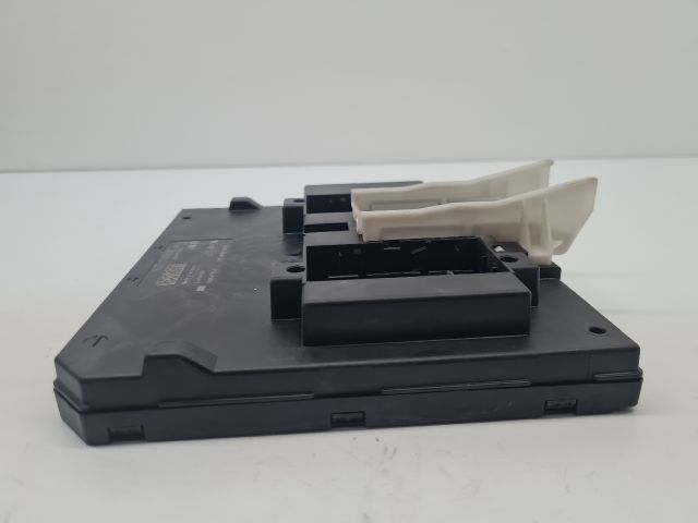 bontott VW GOLF VII Biztosítéktábla Utastér