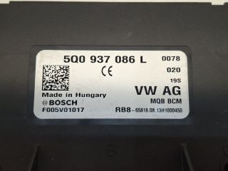 bontott VW GOLF VII Biztosítéktábla Utastér