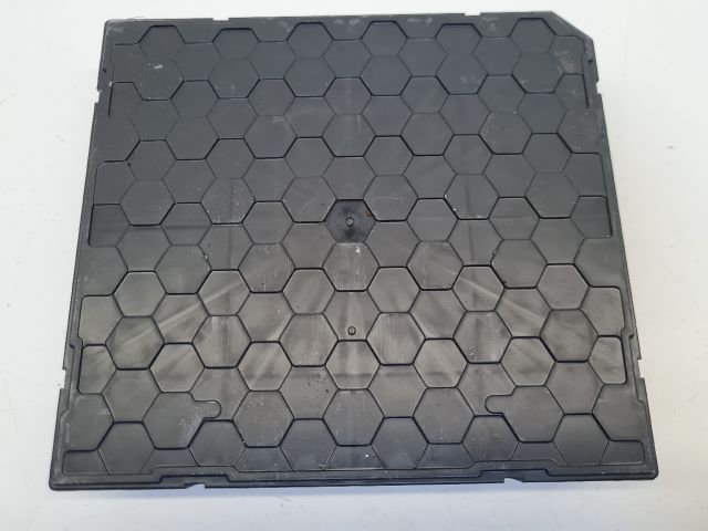 bontott VW GOLF VII Biztosítéktábla Utastér