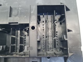 bontott VW GOLF VII Biztosítéktábla Utastér