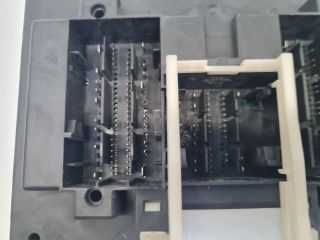 bontott VW GOLF VII Biztosítéktábla Utastér