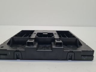 bontott VW GOLF VII Biztosítéktábla Utastér