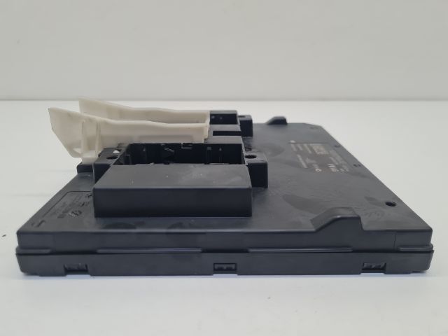 bontott VW GOLF VII Biztosítéktábla Utastér