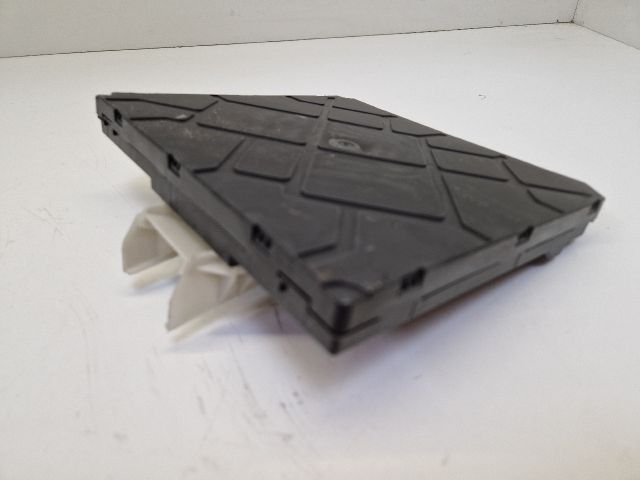 bontott VW GOLF VII Biztosítéktábla Utastér