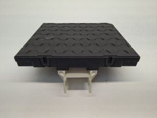 bontott VW GOLF VII Biztosítéktábla Utastér