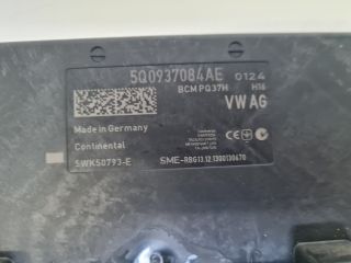 bontott VW GOLF VII Biztosítéktábla Utastér