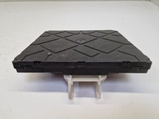 bontott VW GOLF VII Biztosítéktábla Utastér