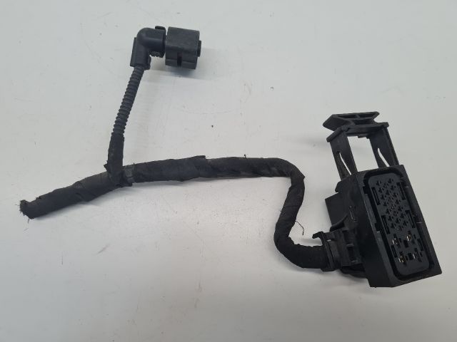 bontott VW GOLF VII Csatlakozó