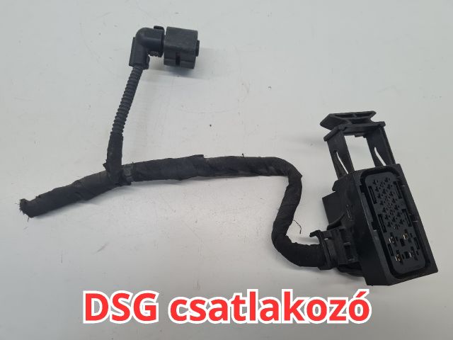 bontott VW GOLF VII Csatlakozó