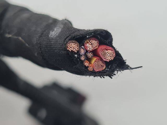 bontott VW GOLF VII Csatlakozó