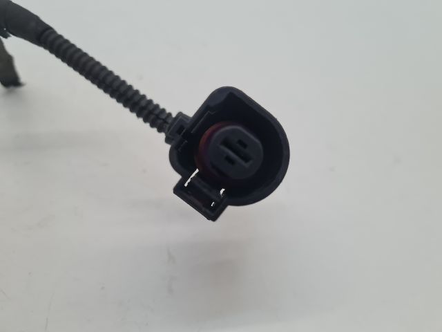 bontott VW GOLF VII Csatlakozó