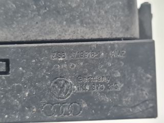 bontott VW GOLF VII Csatlakozó