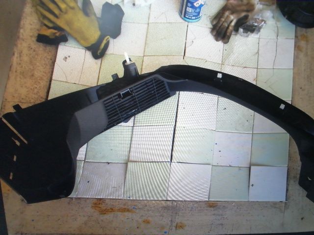 bontott VW GOLF VII Csomagtartó Burkolat (Műanyag)