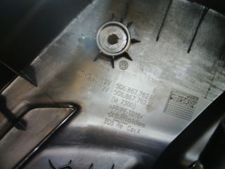 bontott VW GOLF VII Csomagtartó Burkolat (Műanyag)