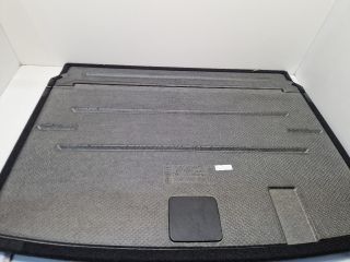 bontott VW GOLF VII Csomagtér Kárpit