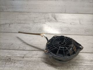 bontott VW GOLF VII Csomagtér Nyitó Kar / Gomb