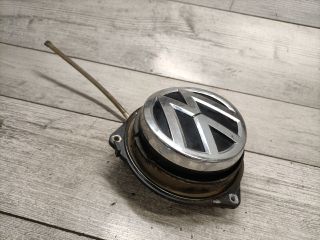 bontott VW GOLF VII Csomagtér Nyitó Kar / Gomb