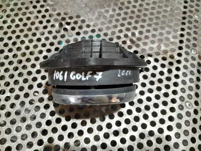 bontott VW GOLF VII Csomagtér Nyitó Kar / Gomb