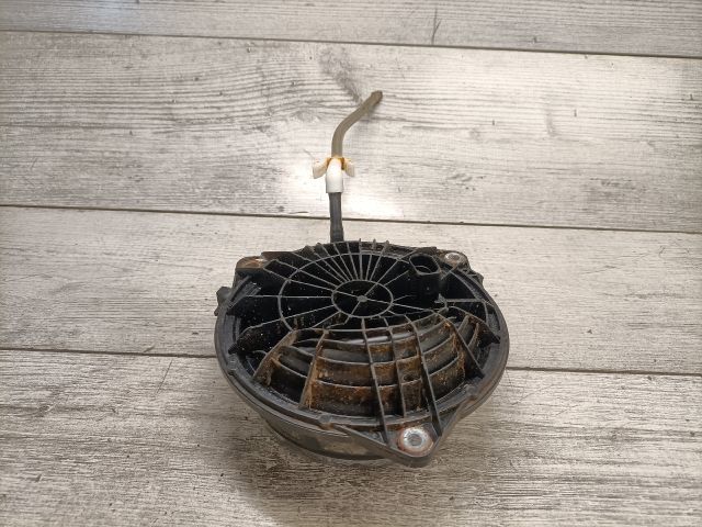 bontott VW GOLF VII Csomagtér Nyitó Kar / Gomb