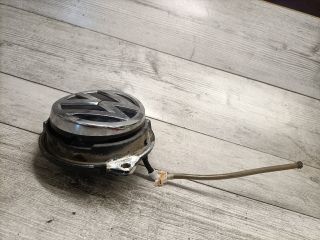 bontott VW GOLF VII Csomagtér Nyitó Kar / Gomb