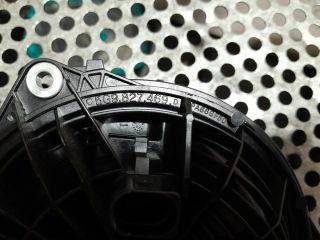 bontott VW GOLF VII Csomagtér Nyitó Kar / Gomb