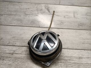 bontott VW GOLF VII Csomagtér Nyitó Kar / Gomb