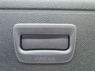 bontott VW GOLF VII Csomagtér Roló