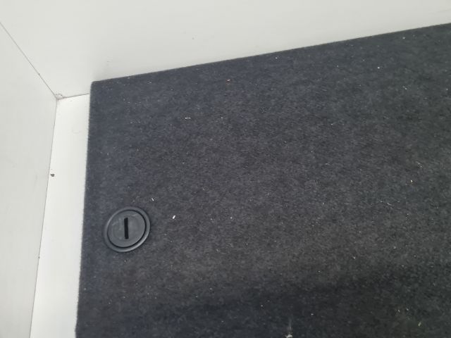 bontott VW GOLF VII Csomagtér Tálca