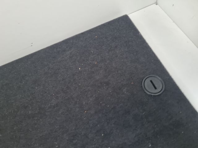 bontott VW GOLF VII Csomagtér Tálca