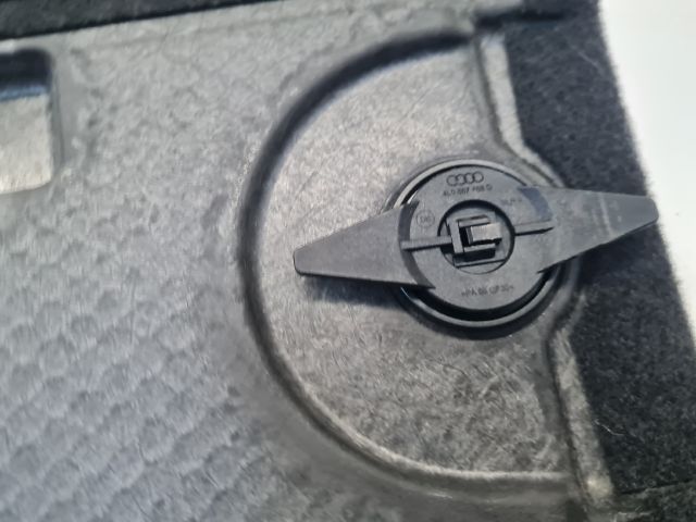 bontott VW GOLF VII Csomagtér Tálca