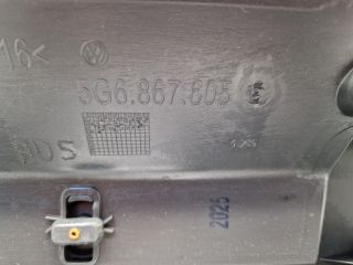 bontott VW GOLF VII Csomagtérajtó Burkolat Felső