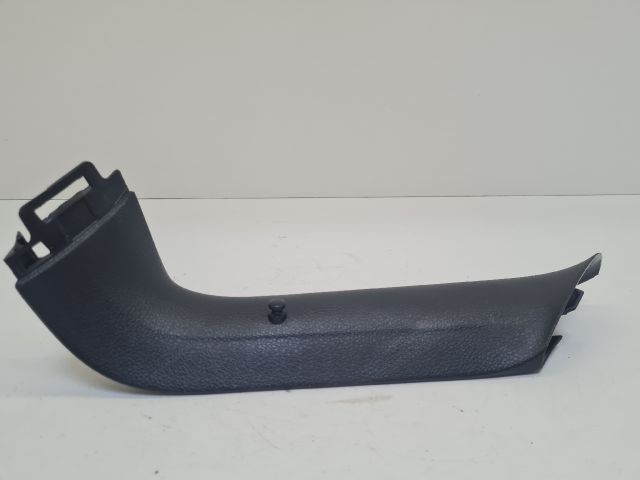 bontott VW GOLF VII Csomagtérajtó Burkolat Felső