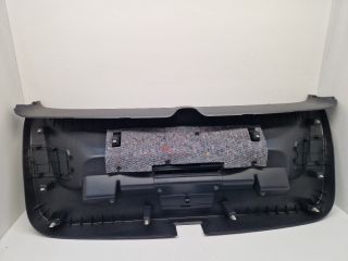 bontott VW GOLF VII Csomagtérajtó Burkolat Felső