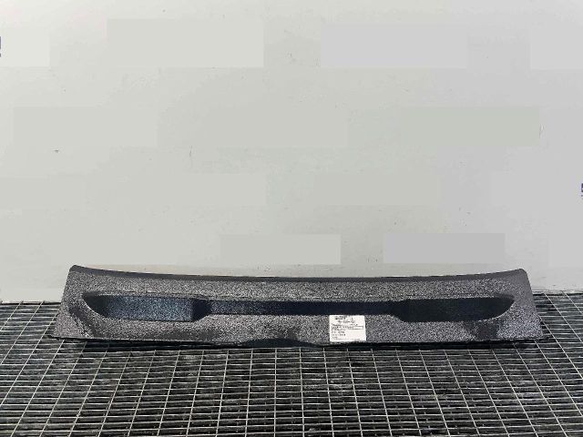 bontott VW GOLF VII Csomagtérajtó Díszléc